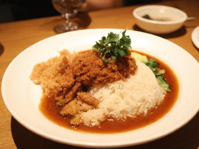 三里屯美食攻略,探寻哪些地道美味不容错过?