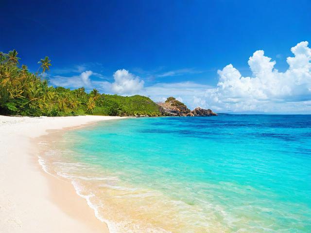 海边旅游景点,哪个能带来最难忘的海滨体验?