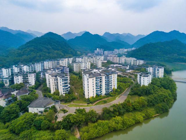 桐庐住宿攻略，桐庐旅行必看！如何找到最适合你的住宿攻略？