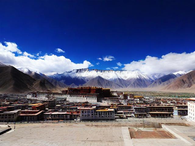 拉萨有哪些值得一游的旅游景点?