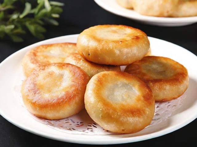 云南旅游小吃攻略，有哪些不容错过的特色美食？