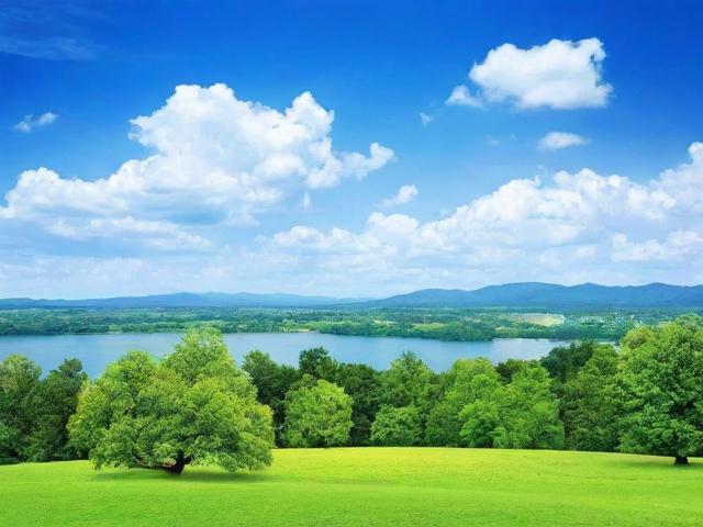 七月份适合去哪里旅游?