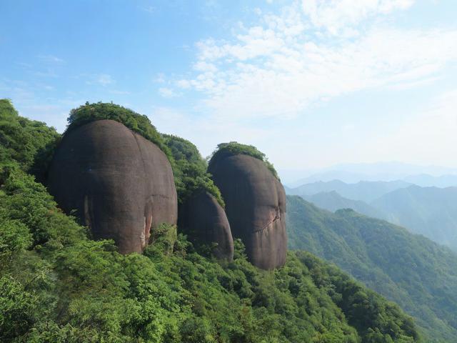 崀山旅游攻略,有哪些不容错过的景点和活动?