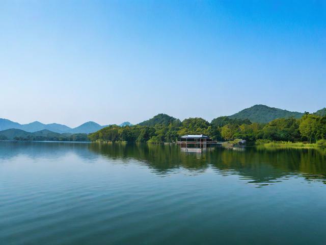 青山湖旅游攻略,青山湖有哪些独特景点值得一游?