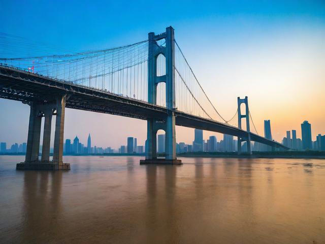 南京长江大桥旅游攻略,这座桥有何独特魅力,怎样游玩最佳?