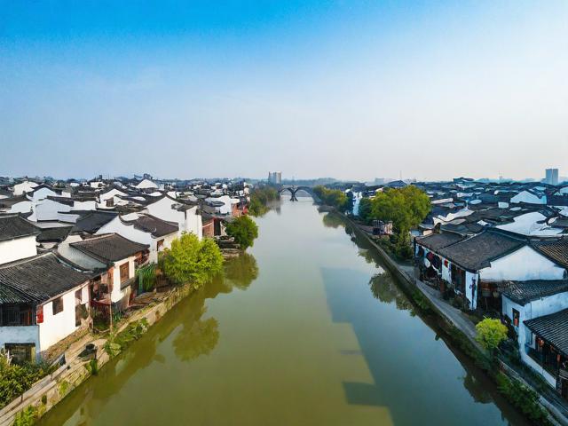 江阴华西村旅游景点,江阴华西村,一个值得一游的旅游景点吗?