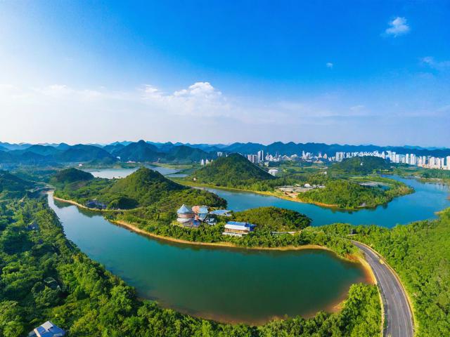 哪些特色旅游景点值得一游?