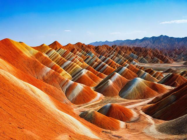 张掖丹霞旅游如何规划?有哪些必看景点和实用攻略?