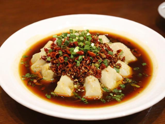 青城山有哪些必吃美食?当地人推荐的地道餐馆和特色菜攻略