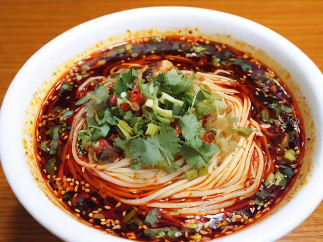 长沙美食攻略,哪些地道美味不容错过?