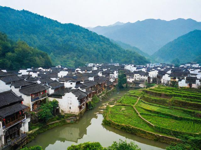 江西婺源旅游攻略,有哪些必去景点和最佳游玩时间?