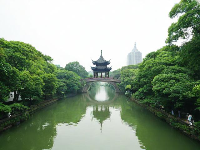 文艺风, 杭州2天自由行,如何邂逅江南的诗意与风情?, 杭州2天自由行,能否寻遍杭城的诗画韵味?,实用风, 杭州2天自由行,怎样安排能尽赏美景?, 杭州2天自由行,啥攻略能畅游热门景点?,俏皮风, 杭州2天自由行,咋玩才能不辜负这好风光呀?, 杭州2天自由行,有啥奇妙玩法等我发现呢?