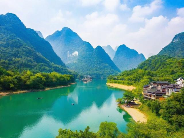 哪些有山有水的旅游景点值得一游?
