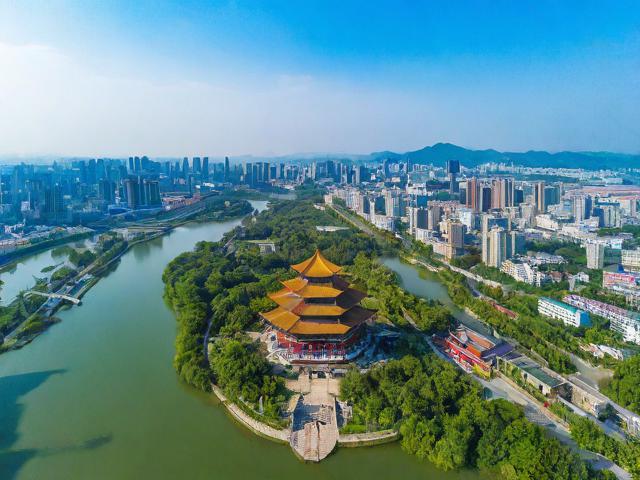 信阳有什么旅游景点,信阳有哪些值得一游的旅游景点?