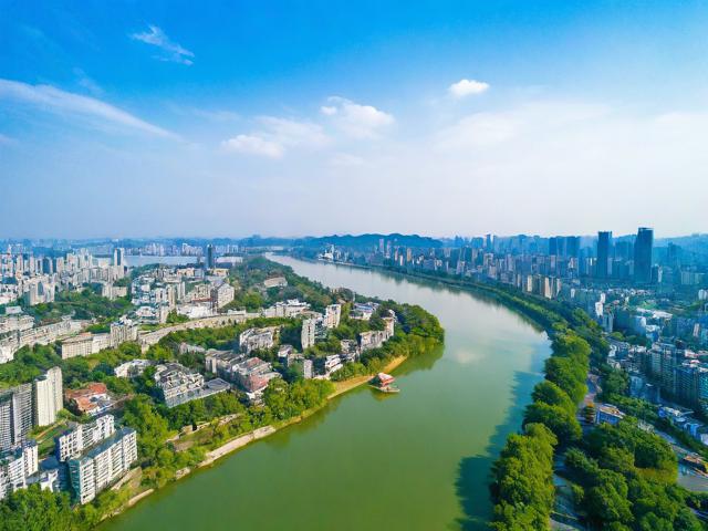 安徽旅游景点排行中,哪些地方最值得一去?