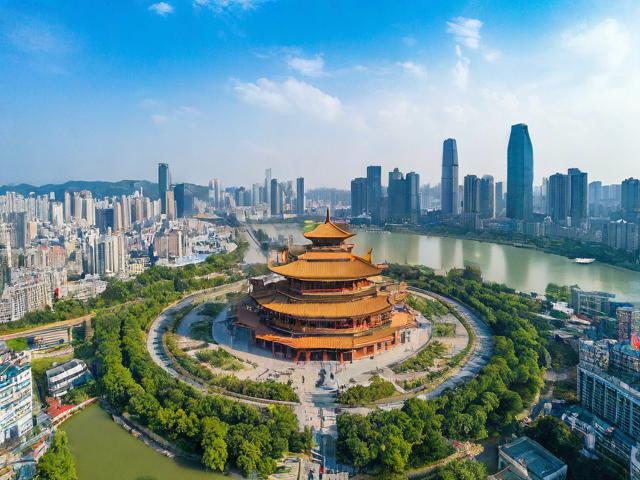 贵阳市中心有什么好玩的旅游景点?