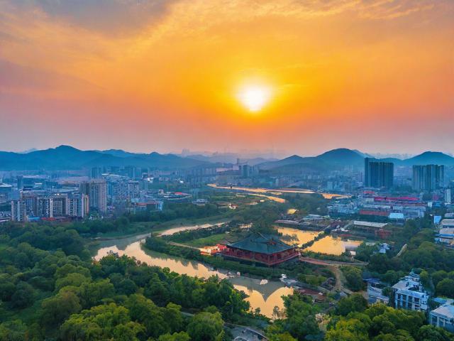 吴忠旅游攻略，有哪些必游景点和美食推荐？