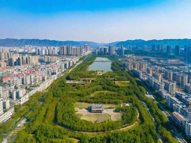风格一,好奇探索型, 万荣县旅游景点,究竟藏着哪些独特魅力?, 万荣县旅游景点,有哪些不为人知的奇妙之处?,风格二,寻求建议型, 想去万荣县旅游,哪些景点值得一去呢?, 万荣县旅游景点众多,哪几个最不容错过呀?,风格三,引发思考型, 万荣县旅游景点开发,如何平衡文化与经济?, 万荣县旅游景点特色,怎样更好地彰显地域风情?