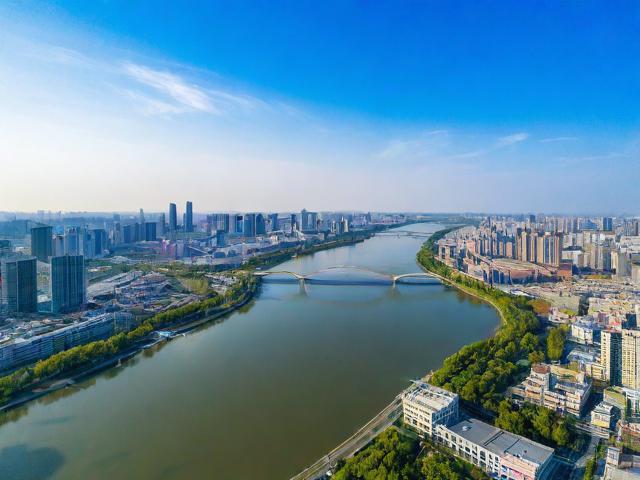 长春旅游景点大全中，有哪些是必去的热门景点？
