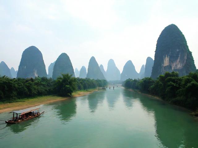 桂林阳朔四天三夜旅游攻略,有哪些必去景点和美食推荐?
