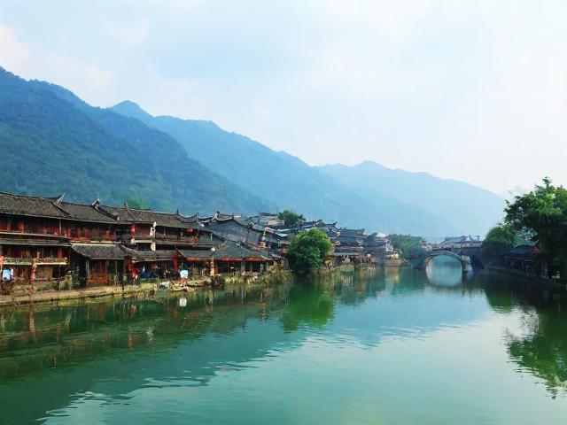 建水有哪些必游的旅游景点？