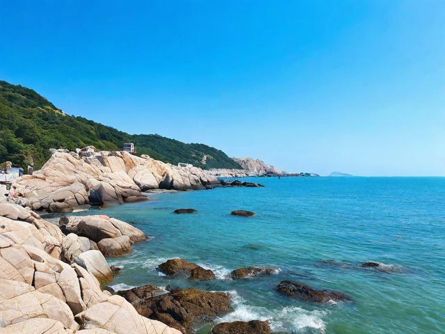 金石滩旅游攻略,有哪些必玩景点和美食推荐?