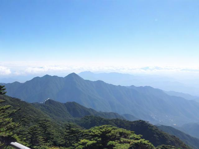 峨眉山 攻略，如何制定一份完美的峨眉山旅行攻略？