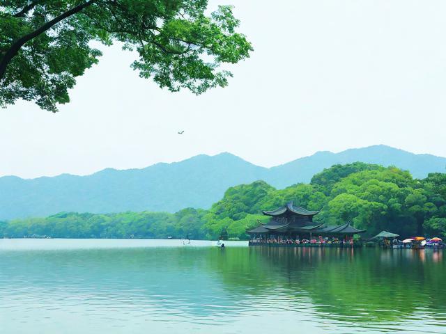 西湖景区游玩有哪些必去景点?