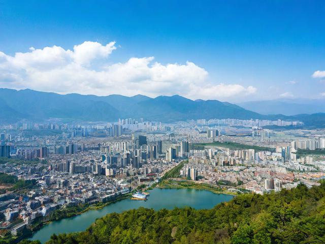西昌旅游攻略,有哪些必去景点和美食推荐?