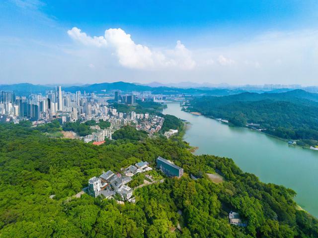 浙江旅行攻略,有哪些必去景点和美食推荐?