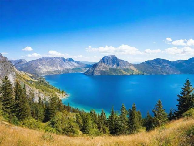 11月最适合旅游的地方(11月最适合旅游的地方是哪里)