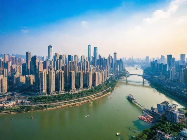 重庆5月旅游攻略,有哪些必游景点和特色美食?