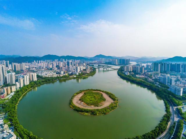 富阳旅游攻略,有哪些必去景点和特色美食推荐?