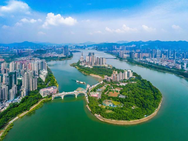 赣州旅游攻略,有哪些必去景点和美食推荐?