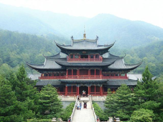 横店到杭州需要多久?交通方式及行程时间解析