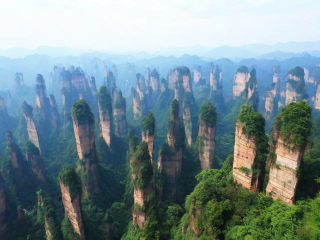 张家界五日游攻略,如何规划行程才能尽享奇峰异景?