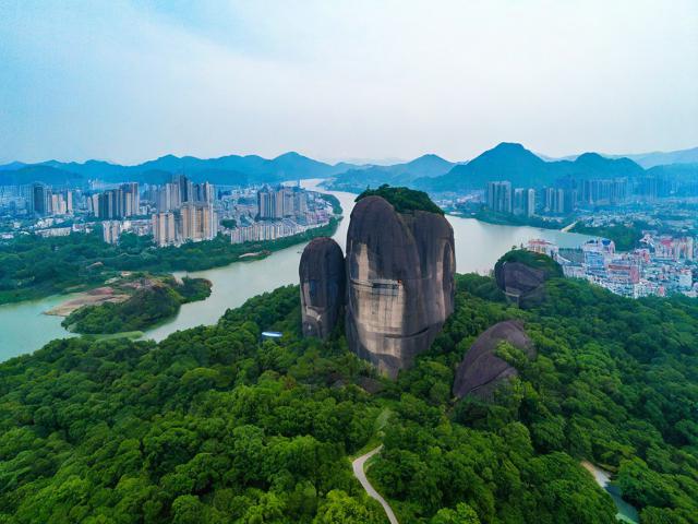 石岩到龙华多久？