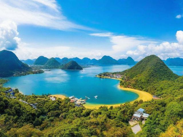 How to Enhance Your Travel Experience with Effective English Tourism Guides?