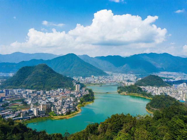 从保山到瑞丽需要多长时间?