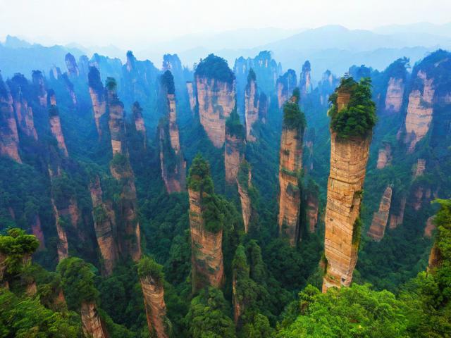 到张家界旅游攻略,这份攻略里有哪些独特景点推荐?