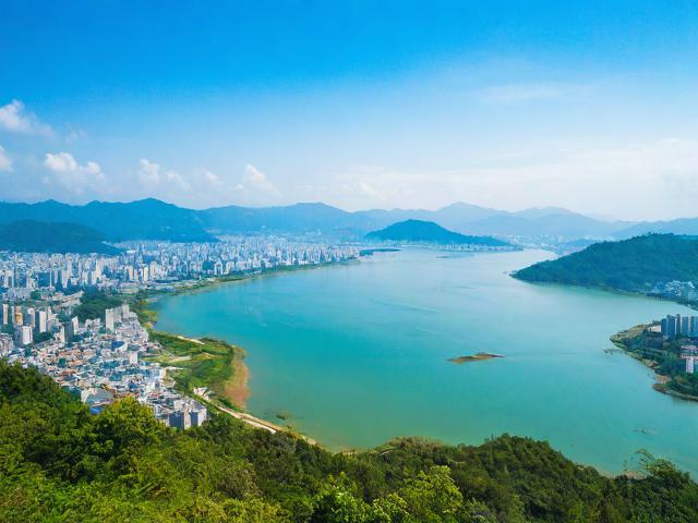 延边旅游攻略,有哪些必去景点和特色美食?
