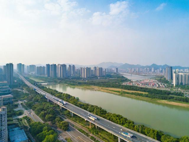 乐山到内江乘汽车需要多少时间?