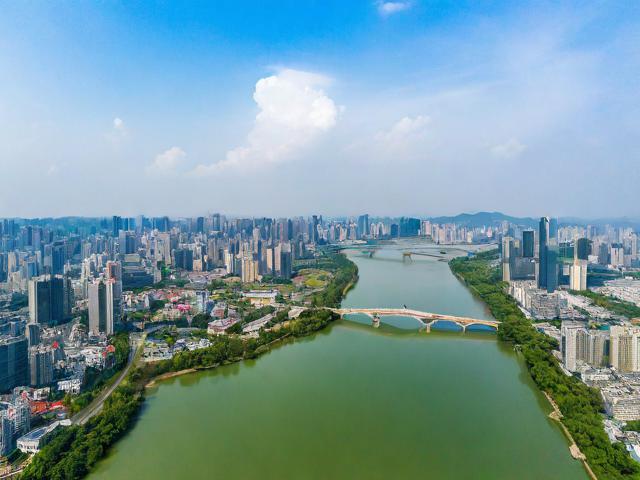 钦州到柳州要多久?