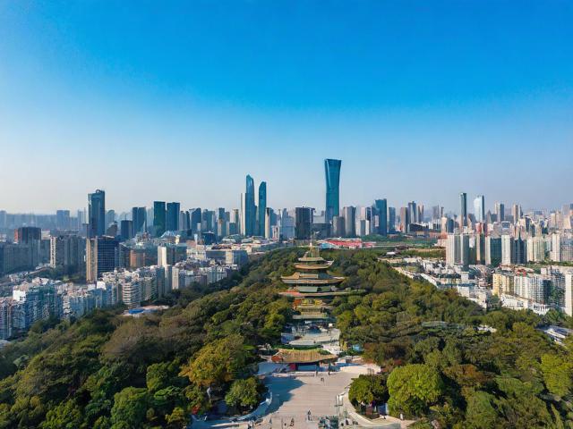 莲花山公园游览攻略,哪些景点不容错过?