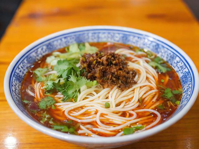 昆明美食攻略,有哪些必尝的地道美味?