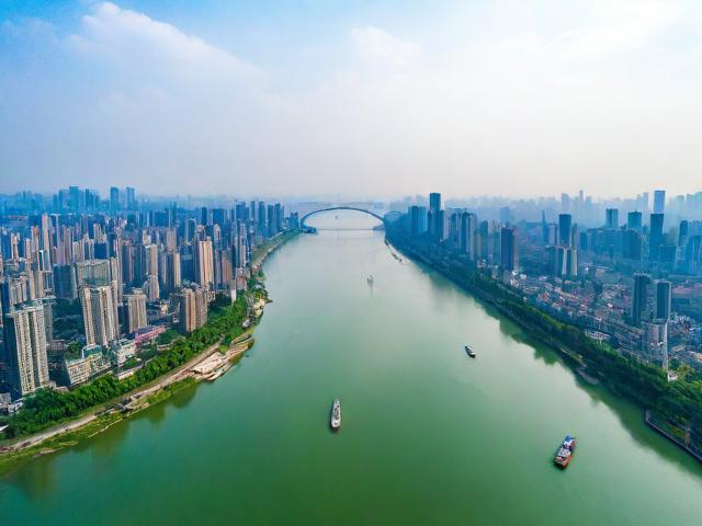 岳阳旅游攻略里有哪些不可错过的景点推荐?