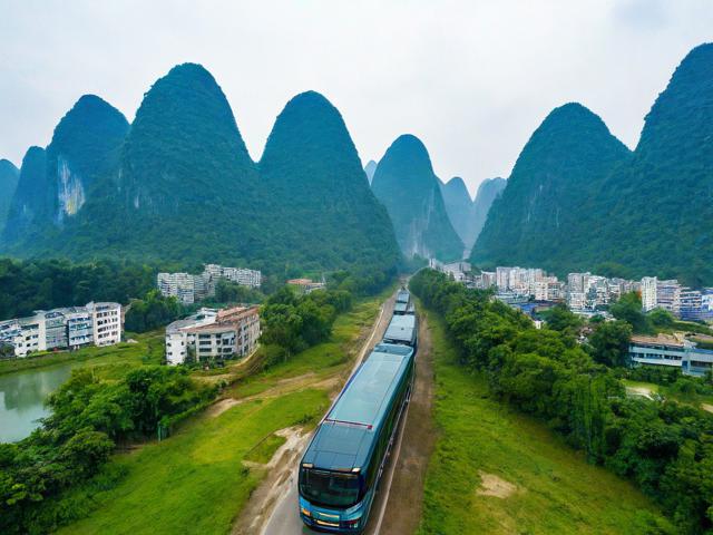 南宁到富川汽车需要多久?