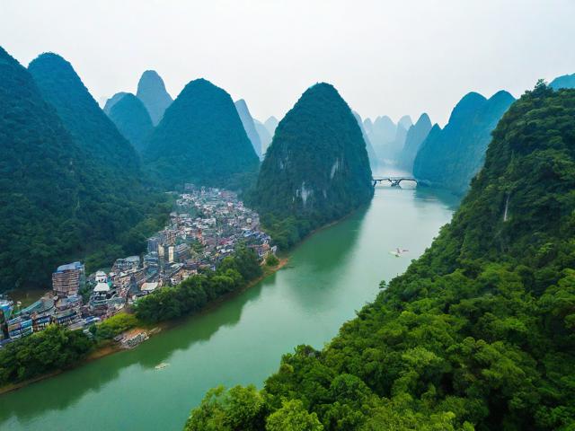 贵州旅游攻略,探索多彩贵州,有哪些不容错过的景点和美食?