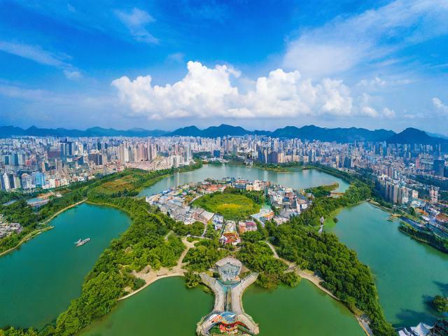 景洪旅游攻略,有哪些必去景点和特色美食?,或者,景洪旅游攻略,几月去景洪游玩最佳?