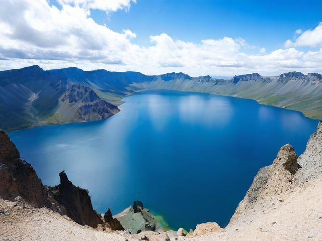 长白山机场到长白山景区需要多久？